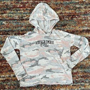 Girl’s & Fitch Camo Hoodie Size 11/12